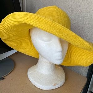 COPY - Floppy straw hat packable yellow women's